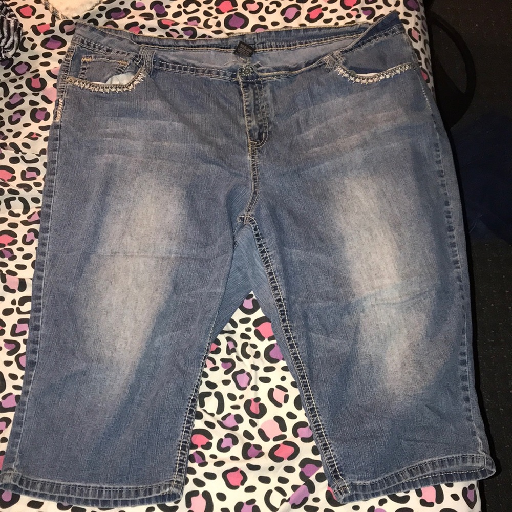 Plus Size Jean Capris